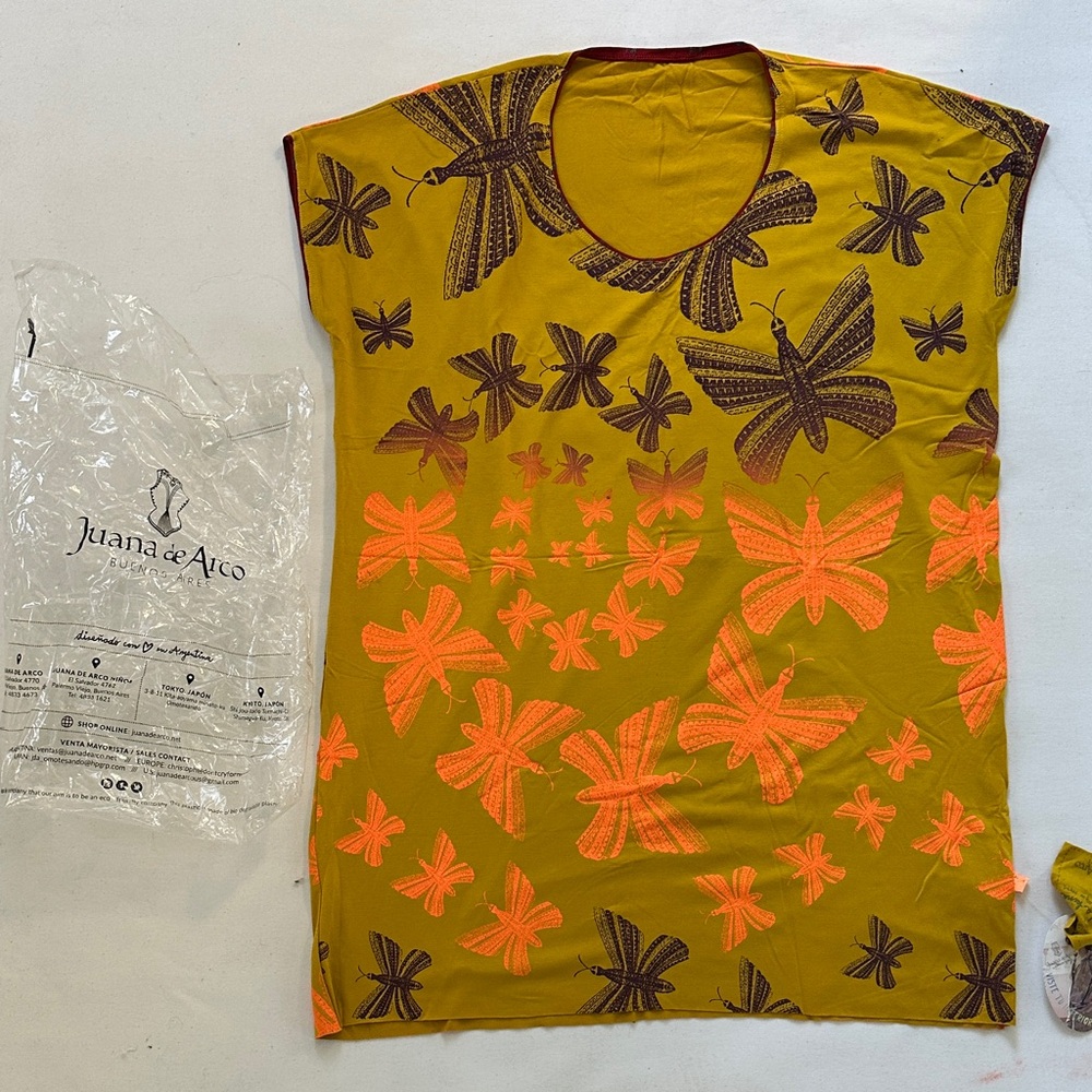 Juana de Arco Women's Butterfly Print Jersey Top - Yellow and Orange